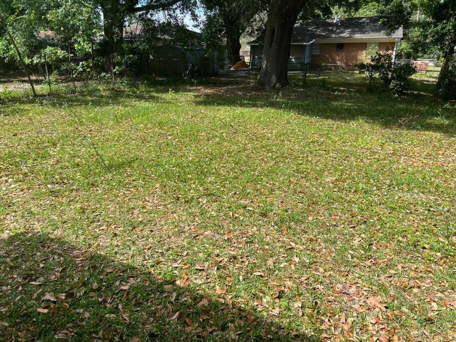 Feels Like Home Escape, 1/2 Mile To Beach Gulfport Exterior foto